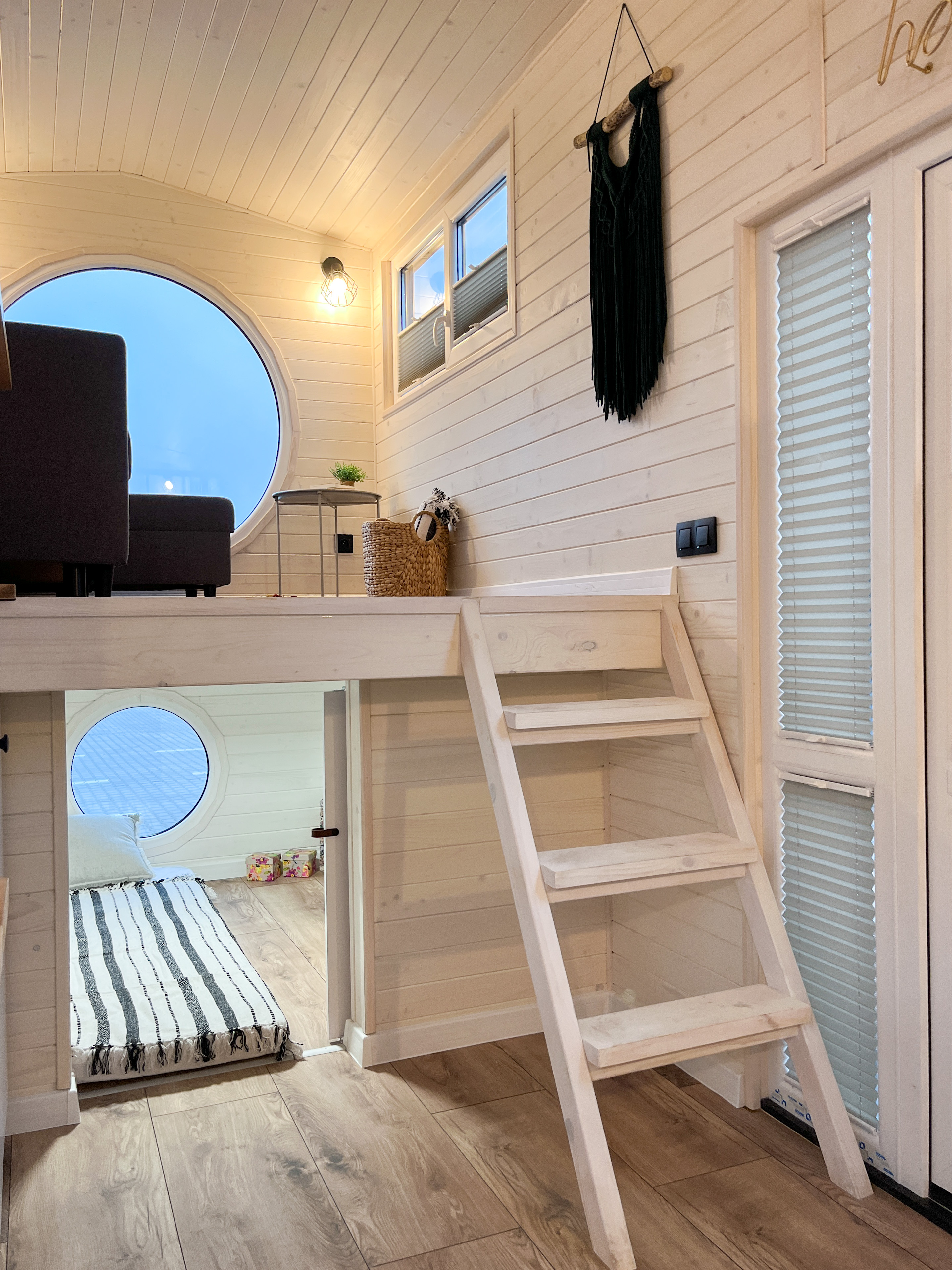 Tiny House, Maison Conteneur, Maison Modulaire, Mini-Maison - French Kiss Tiny House, Maison Conteneur, Maison Modulaire, Mini-Maison - French Kiss
